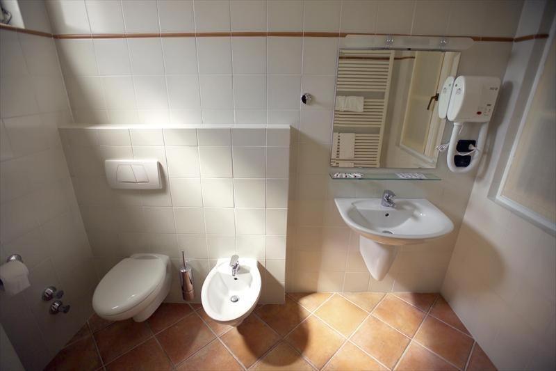 Albergo Badellino Бра Екстер'єр фото