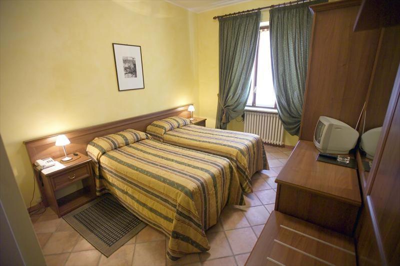 Albergo Badellino Бра Екстер'єр фото